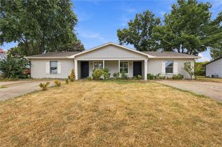 1209 Carlsbad Trace 1209 & 1211, Fayetteville, AR 72704