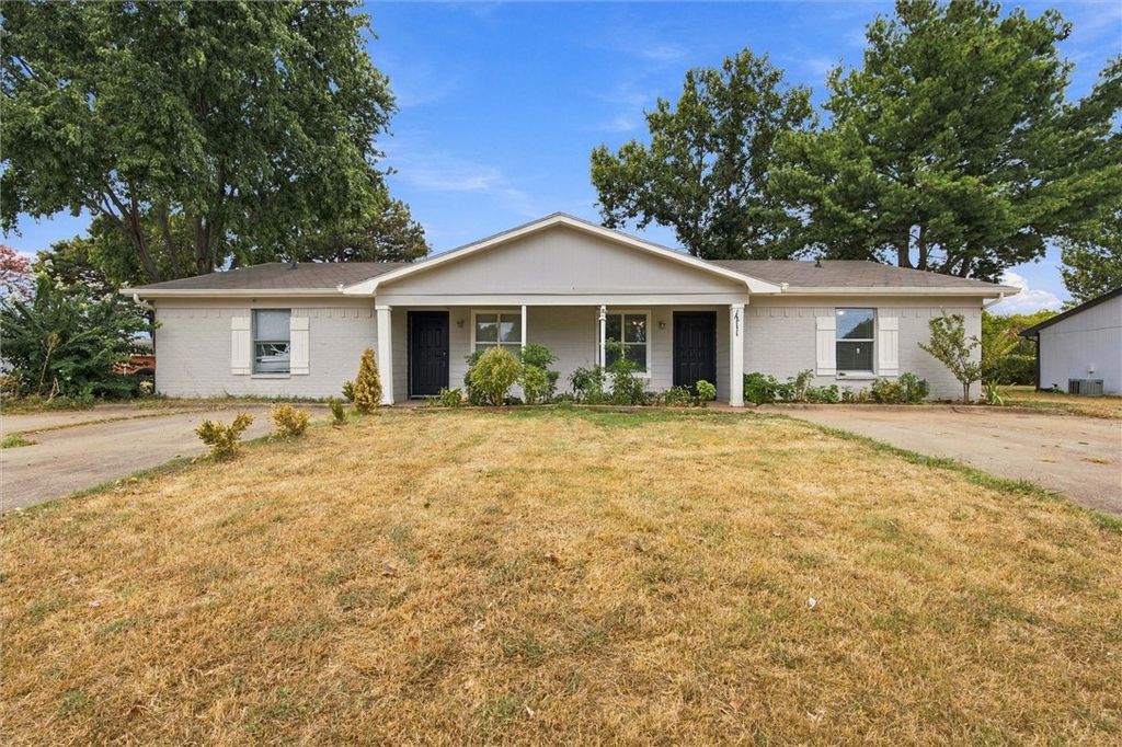 1209 Carlsbad Trace 1209 & 1211, Fayetteville, AR 72704