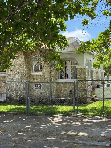 1269 NW 4th St, Miami, FL 33125