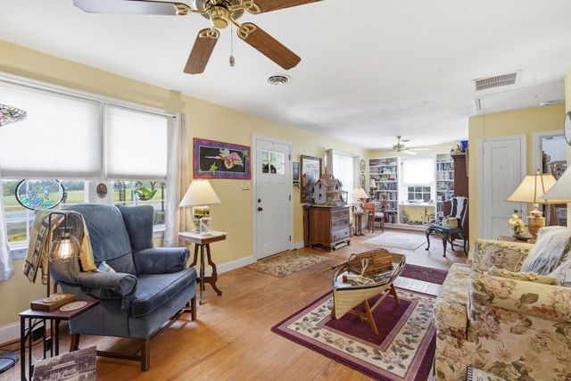 14136 KENTMORE PARK RD, Kennedyville, MD 21645