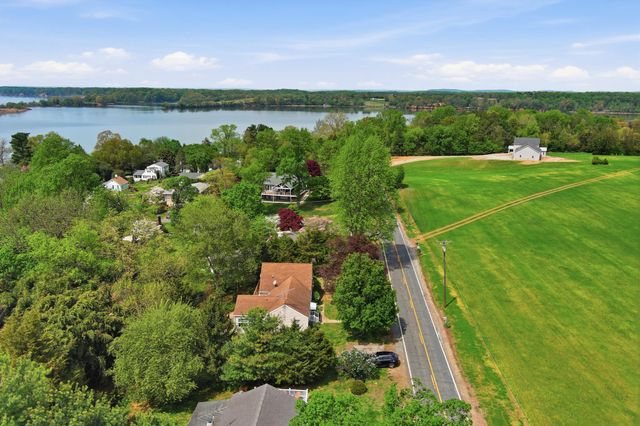 14136 KENTMORE PARK RD, Kennedyville, MD 21645