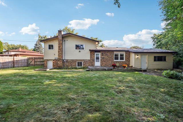 461 S Ardmore Terrace, Addison, IL 60101