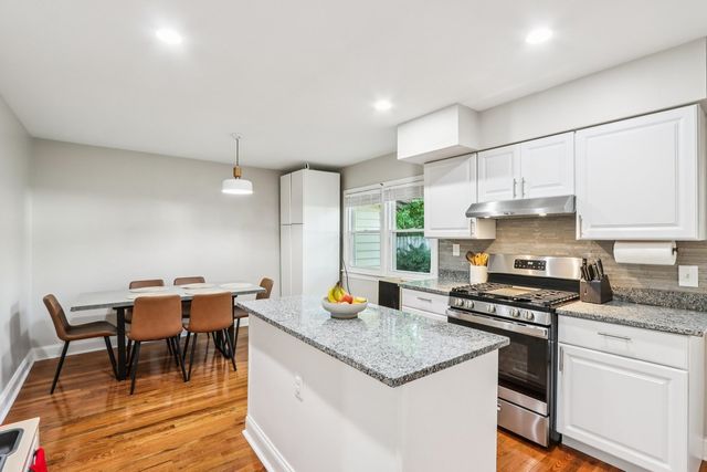 461 S Ardmore Terrace, Addison, IL 60101