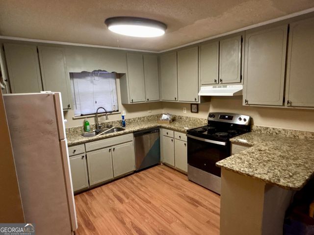 1360 Greentree Parkway, Macon, GA 31220