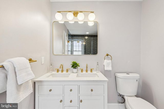 433 E GORGAS LN, Philadelphia, PA 19119