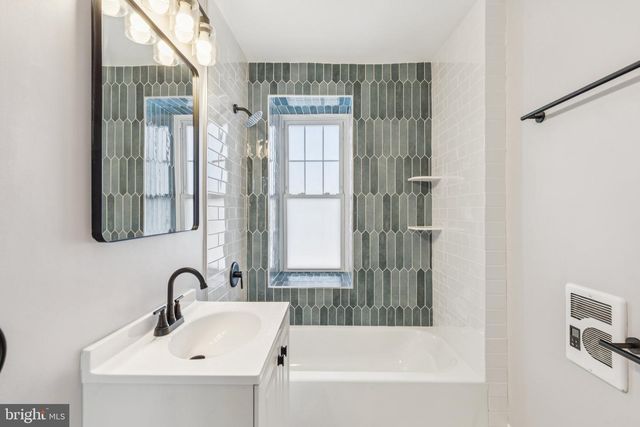 433 E GORGAS LN, Philadelphia, PA 19119