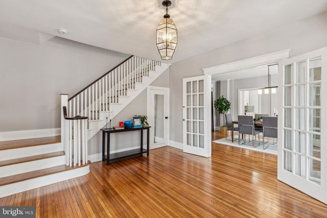 433 E GORGAS LN, Philadelphia, PA 19119