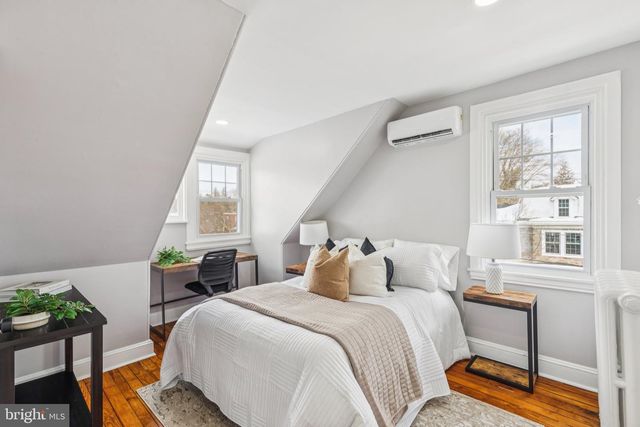 433 E GORGAS LN, Philadelphia, PA 19119