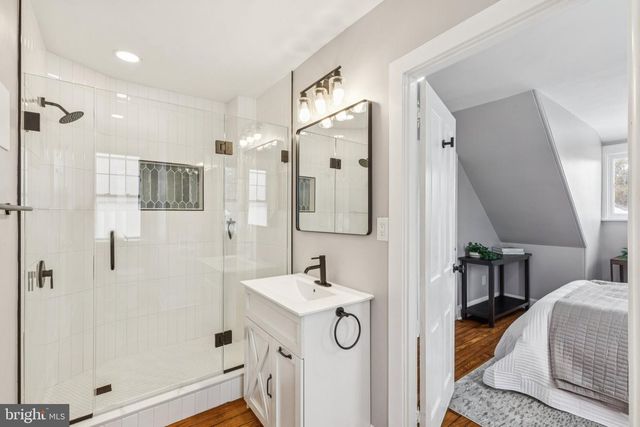 433 E GORGAS LN, Philadelphia, PA 19119