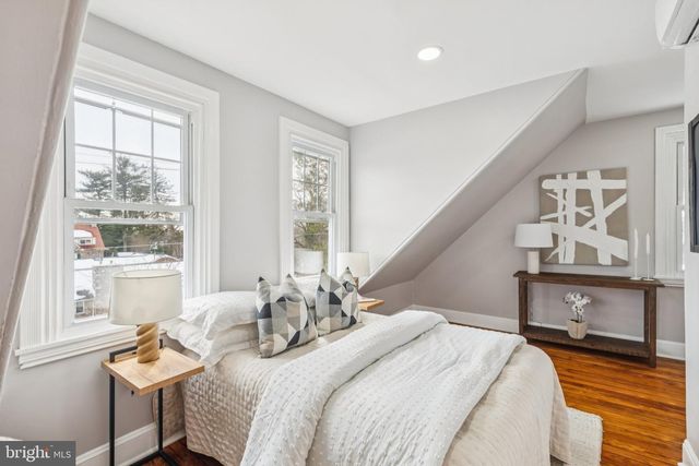 433 E GORGAS LN, Philadelphia, PA 19119