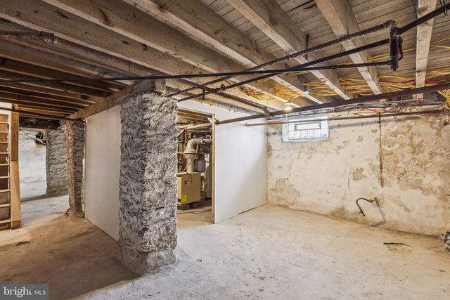 433 E GORGAS LN, Philadelphia, PA 19119