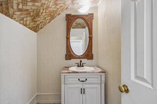 1019 Quiet Glen Court, Sugar Land, TX 77479