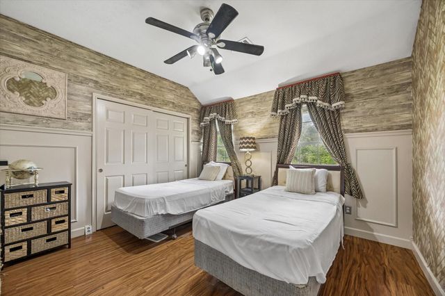 1019 Quiet Glen Court, Sugar Land, TX 77479