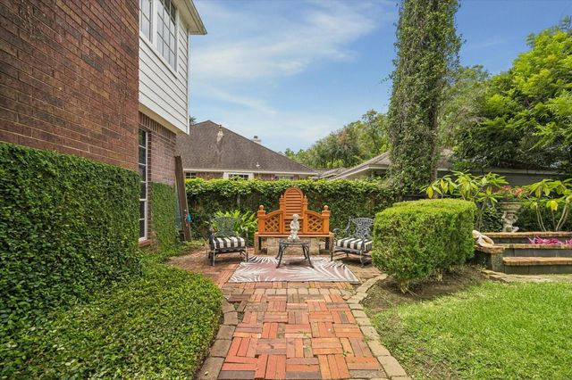 1019 Quiet Glen Court, Sugar Land, TX 77479