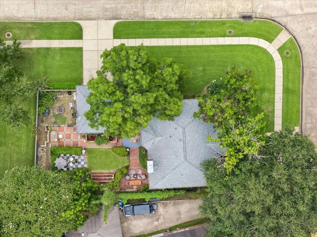 1019 Quiet Glen Court, Sugar Land, TX 77479