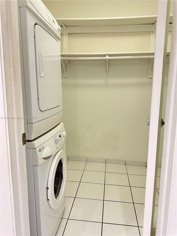 802 NW 87th Avenue 315, Miami, FL 33172