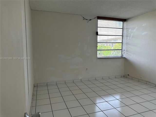 802 NW 87th Avenue 315, Miami, FL 33172
