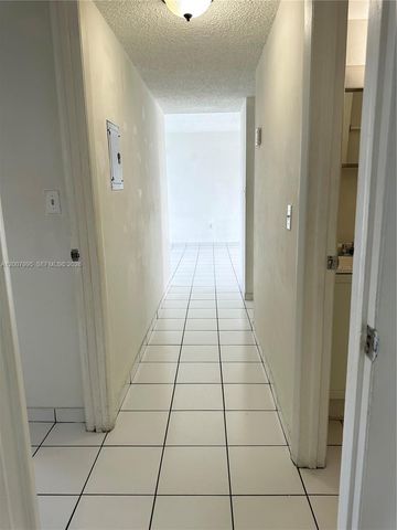 802 NW 87th Avenue 315, Miami, FL 33172