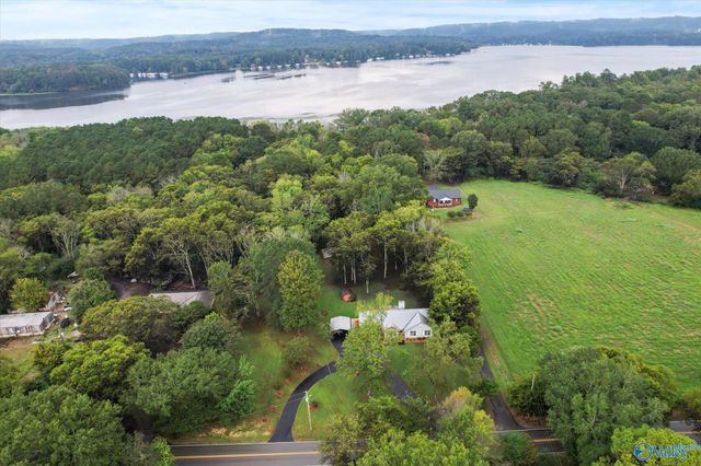 5310 Browns Valley Road, Guntersville, AL 35976