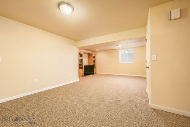 801 E 4th Street, Laurel, MT 59044