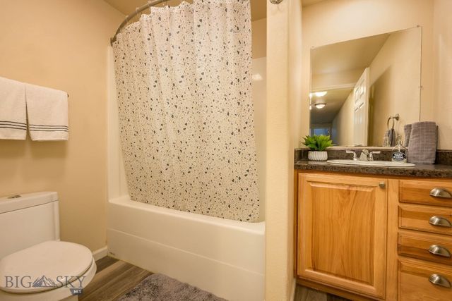 801 E 4th Street, Laurel, MT 59044