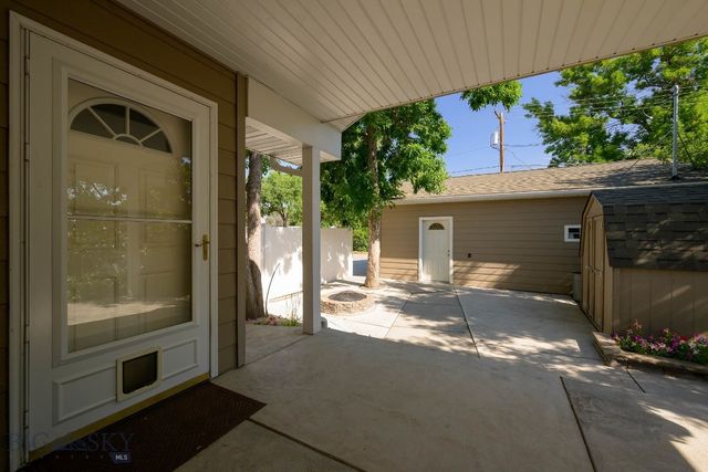 801 E 4th Street, Laurel, MT 59044