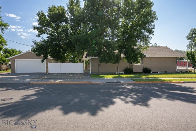 801 E 4th Street, Laurel, MT 59044