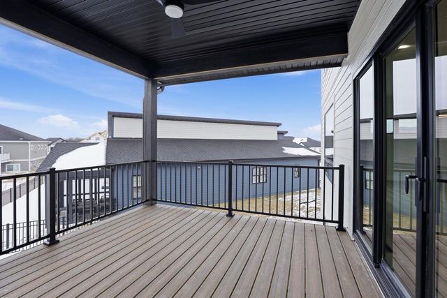 1405 Yeske Drive, Waunakee, WI 53597