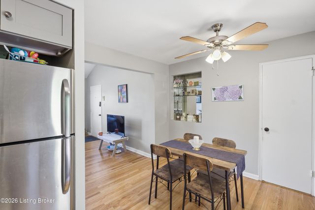 4101 Stoneview Dr 3, Louisville, KY 40207