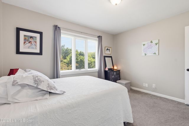 4101 Stoneview Dr 3, Louisville, KY 40207