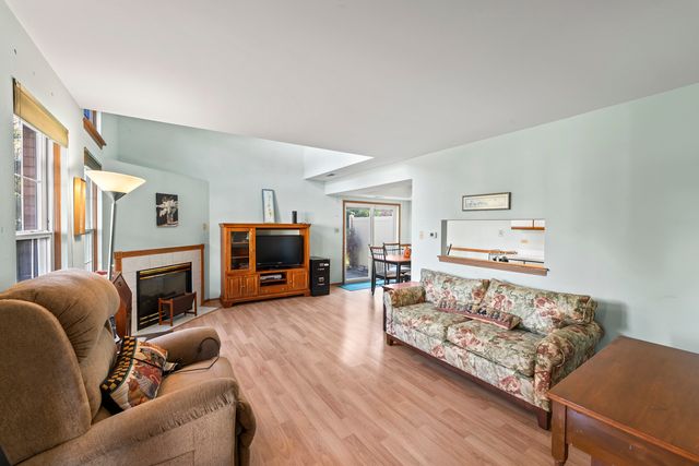 9298 Meadowview Drive, Orland Hills, IL 60487