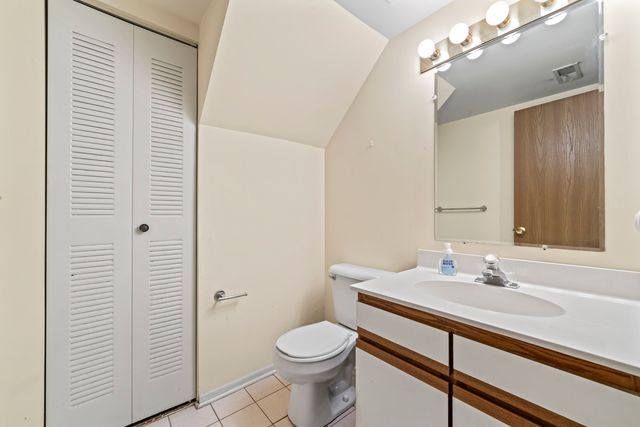 9298 Meadowview Drive, Orland Hills, IL 60487