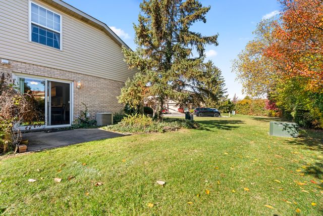 9298 Meadowview Drive, Orland Hills, IL 60487