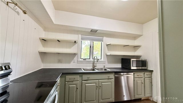 1032 Hampshire Road, Dayton, OH 45419