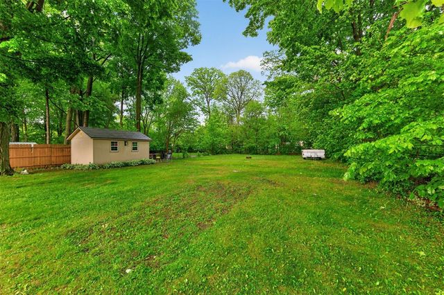 20036 Beech Daly, Redford, MI 48240