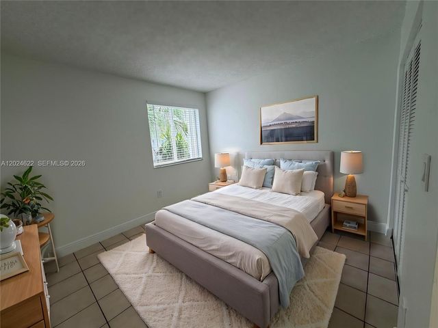6207 SW 131st Ct 101, Miami, FL 33183