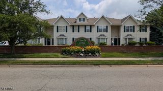 4 Chanda Ct, Clifton City, NJ 07012