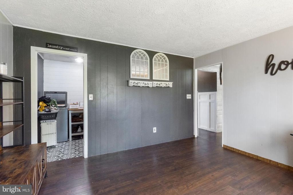 Image 11 of property listing at 2314 SANDEL LN, Westminster, MD 21157