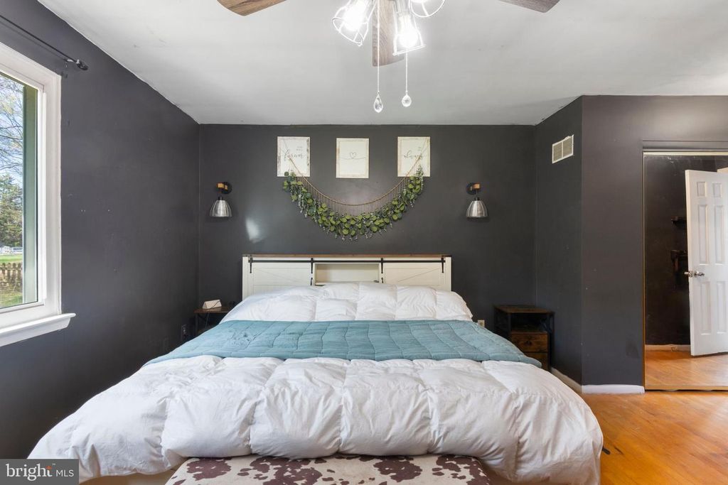 Image 18 of property listing at 2314 SANDEL LN, Westminster, MD 21157