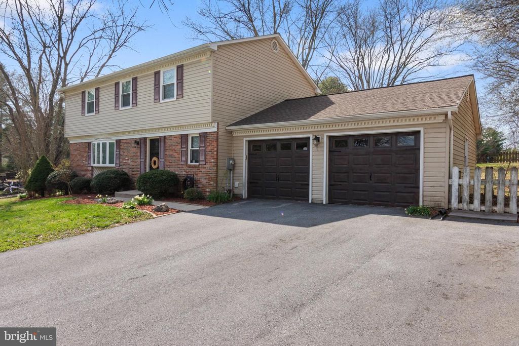 Image 2 of property listing at 2314 SANDEL LN, Westminster, MD 21157