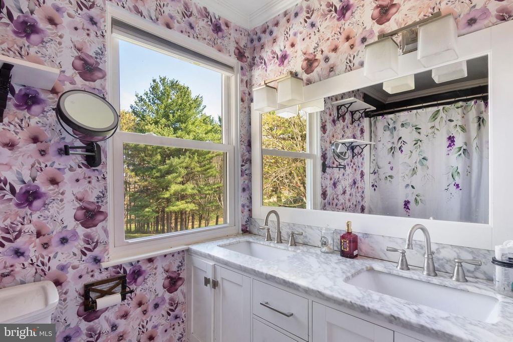 Image 20 of property listing at 2314 SANDEL LN, Westminster, MD 21157