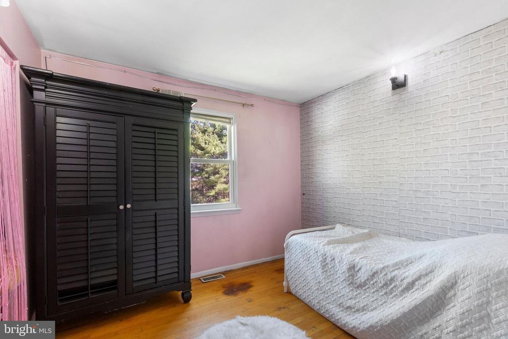 Image 27 of property listing at 2314 SANDEL LN, Westminster, MD 21157