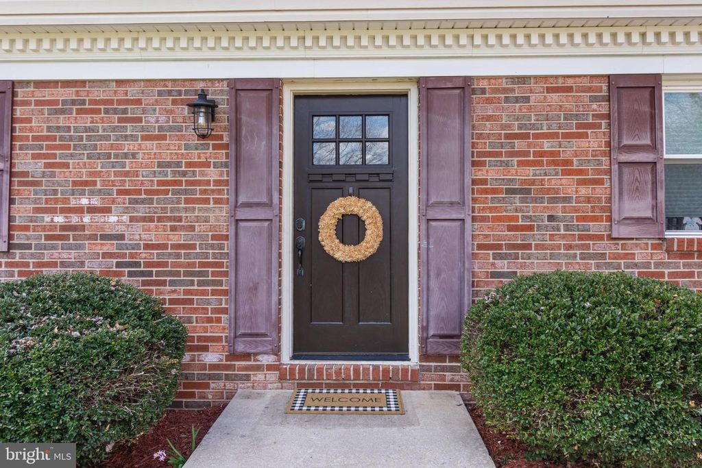 Image 3 of property listing at 2314 SANDEL LN, Westminster, MD 21157