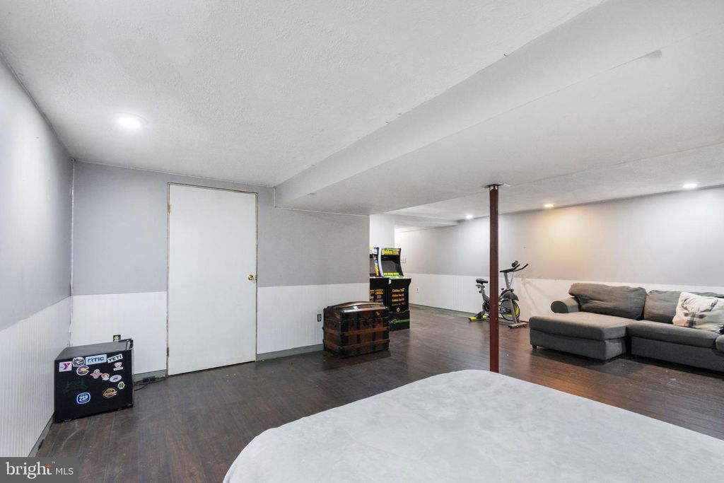 Image 31 of property listing at 2314 SANDEL LN, Westminster, MD 21157