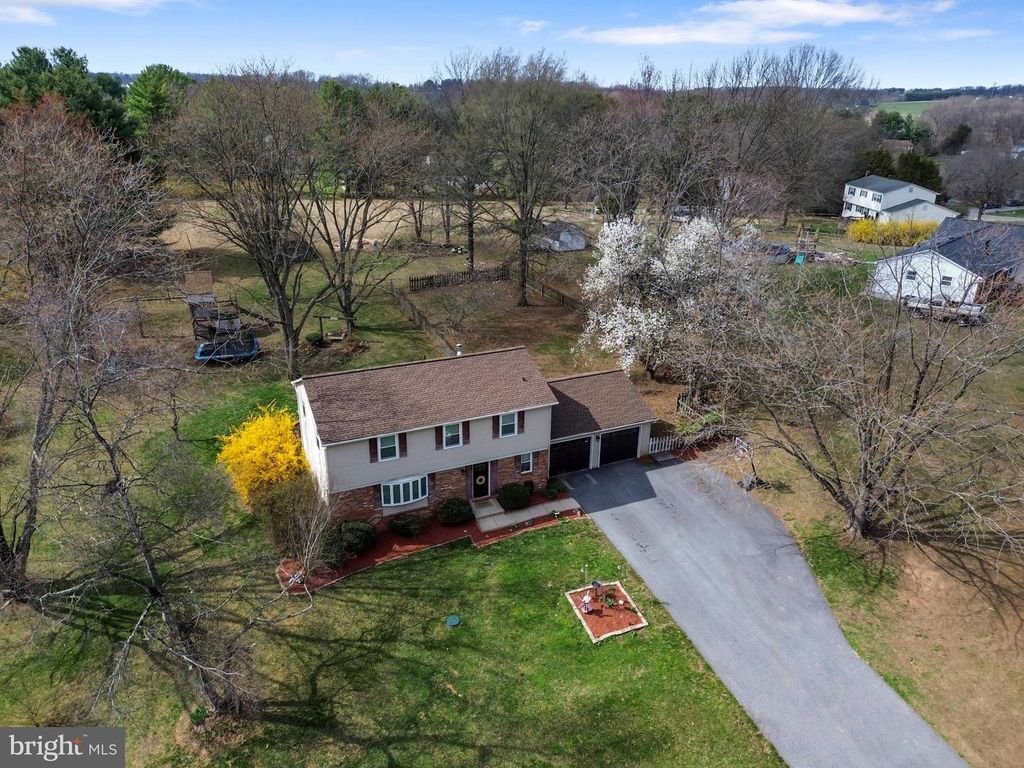 Image 36 of property listing at 2314 SANDEL LN, Westminster, MD 21157