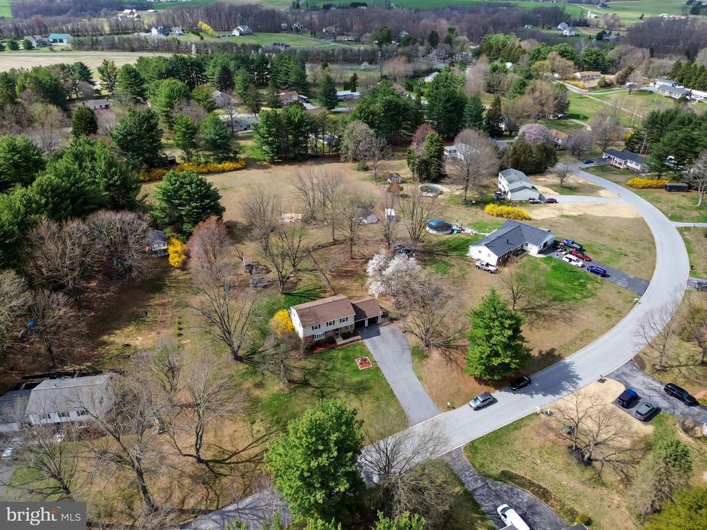 Image 38 of property listing at 2314 SANDEL LN, Westminster, MD 21157