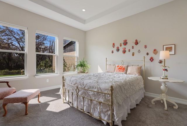 2402 STARWOOD COURT, Lakewood Ranch, FL 34211