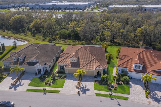 2402 STARWOOD COURT, Lakewood Ranch, FL 34211