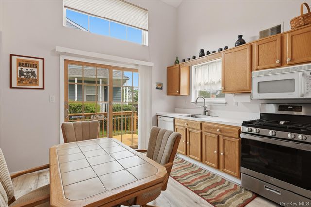 9 Shady Lane, Central Islip, NY 11722