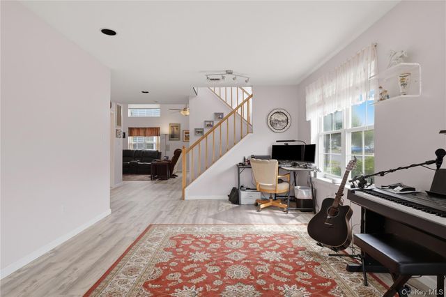 9 Shady Lane, Central Islip, NY 11722